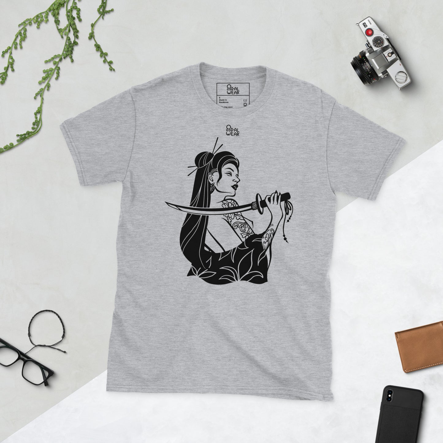 Camiseta Katana Onna (Frontal) Manga Corta